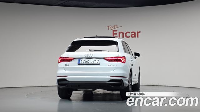 Audi Q3 (F3) 35 TDI Premium 2023 — фото 4