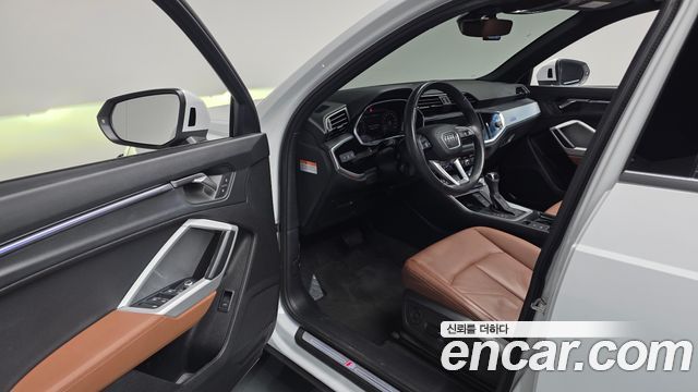 Audi Q3 (F3) 35 TDI Premium 2023 — фото 10