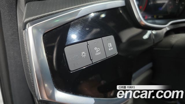 Audi Q3 (F3) 35 TDI Premium 2023 — фото 19