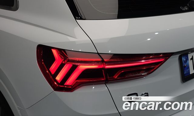 Audi Q3 (F3) 35 TDI Premium 2023 — фото 23