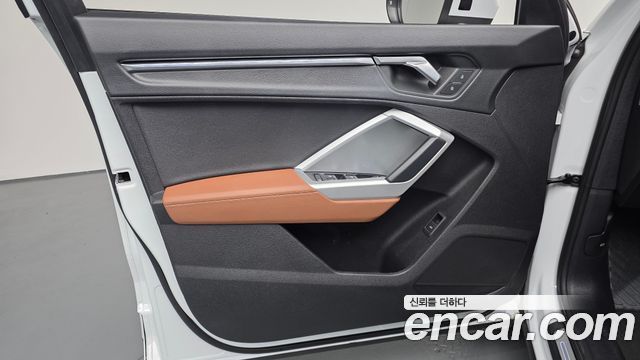 Audi Q3 (F3) 35 TDI Premium 2023 — фото 24