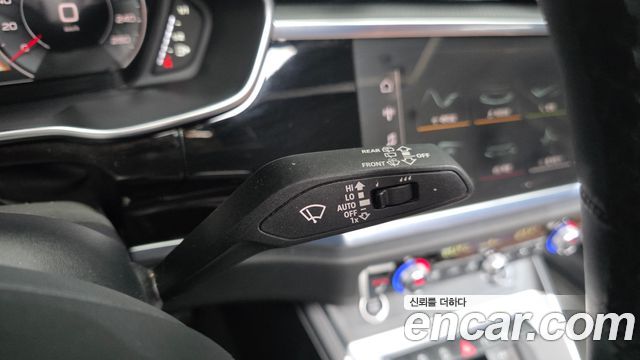 Audi Q3 (F3) 35 TDI Premium 2023 — фото 30