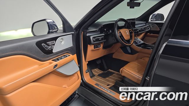 Lincoln Aviator (II) 3.0 Black Label AWD 2022 — фото 10