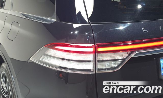 Lincoln Aviator (II) 3.0 Black Label AWD 2022 — фото 29