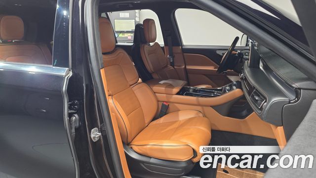 Lincoln Aviator (II) 3.0 Black Label AWD 2022 — фото 32