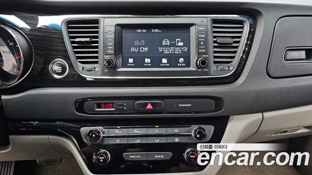 Kia Carnival 11-Seater Prestige 2019 — фото 14