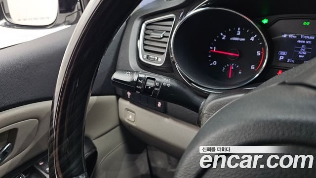 Kia Carnival 11-Seater Prestige 2019 — фото 17