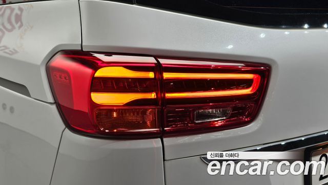 Kia Carnival 11-Seater Prestige 2019 — фото 23