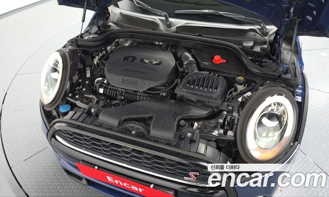 MINI Cooper S 5Door Standard 3rd 2016 — фото 6