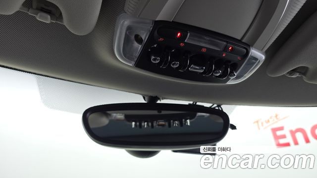 MINI Cooper S 5Door Standard 3rd 2016 — фото 17