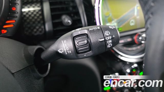 MINI Cooper S 5Door Standard 3rd 2016 — фото 20