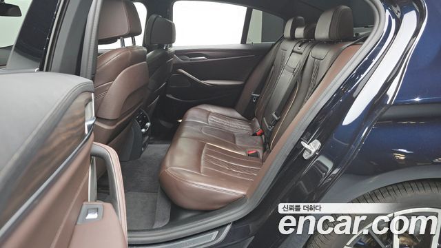 BMW 5 Series (G30) 530i M Sport Package 2021 — фото 12
