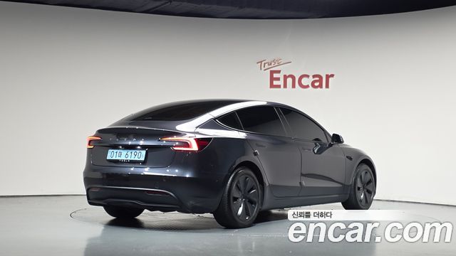 Tesla Model 3 RWD 2025 — фото 2