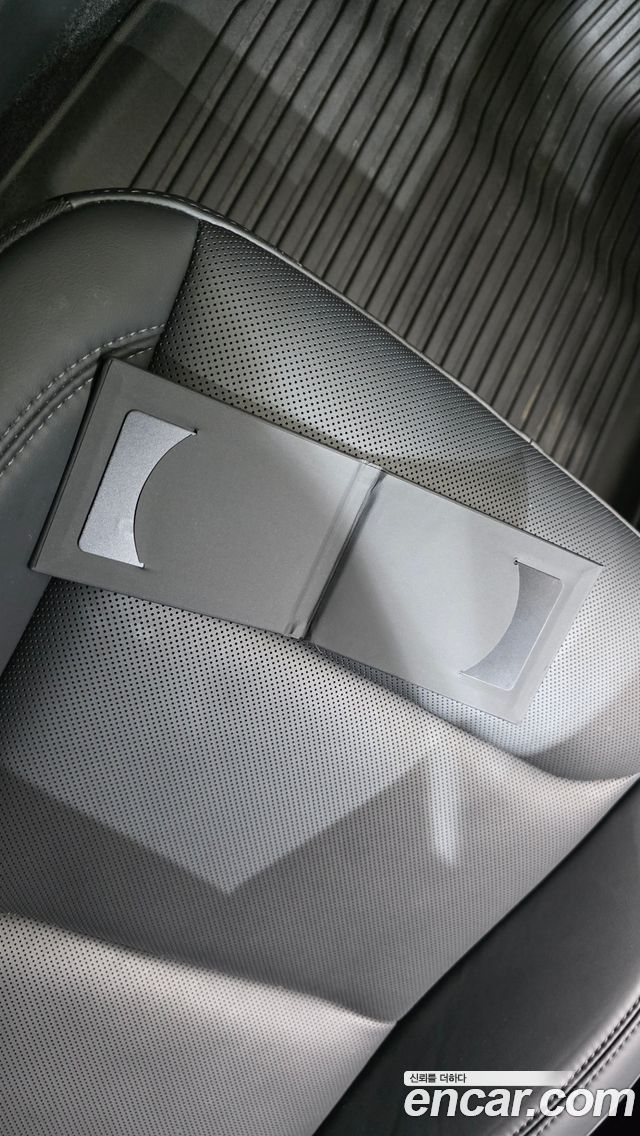 Tesla Model 3 RWD 2025 — фото 16