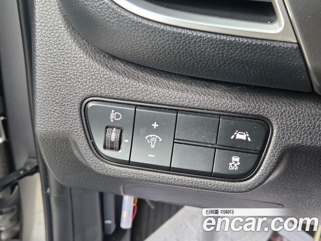 Kia Seltos Gasoline 1.6 Turbo 2WD Signature 2023 — фото 17