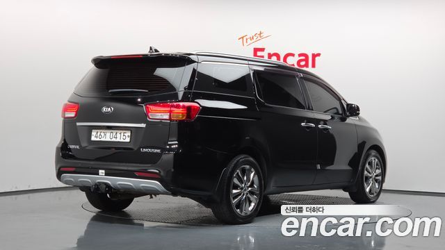 Kia Carnival 7-seater Limousine President 2016 — фото 2