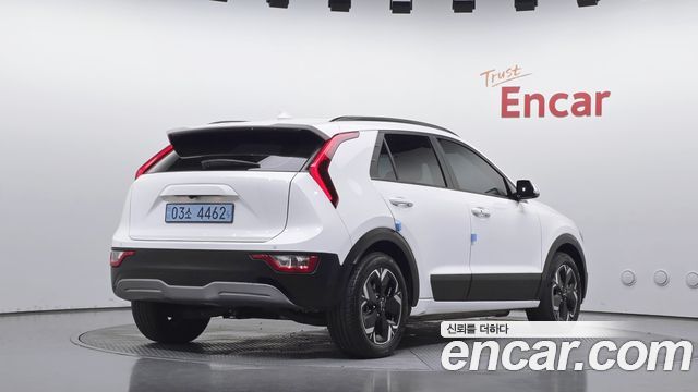 Kia Niro EV Air 2023 — фото 2