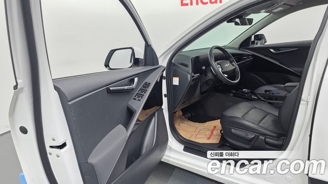 Kia Niro EV Air 2023 — фото 10