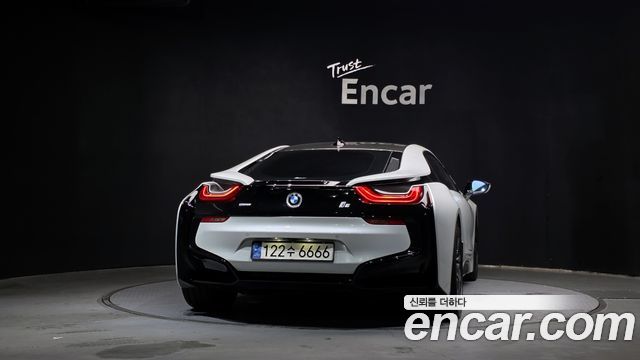 BMW i8 Coupe 2015 — фото 4