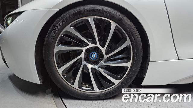 BMW i8 Coupe 2015 — фото 5