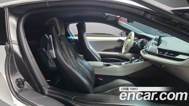 BMW i8 Coupe 2015 — фото 11