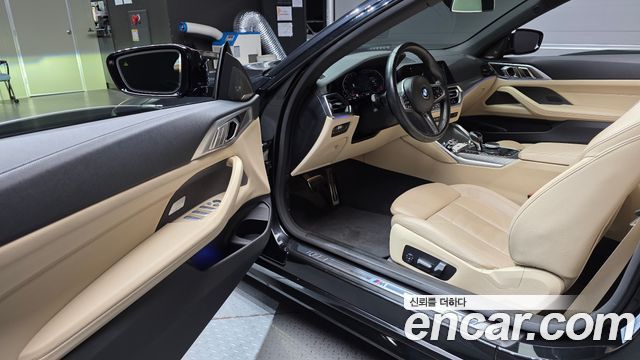 BMW 4 Series (G22) 420i M Sport Convertible 2021 — фото 10