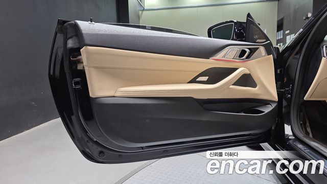 BMW 4 Series (G22) 420i M Sport Convertible 2021 — фото 24