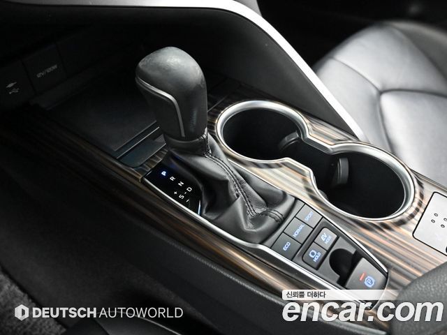Toyota Camry (XV70) 2.5 XLE Hybrid 2019 — фото 9