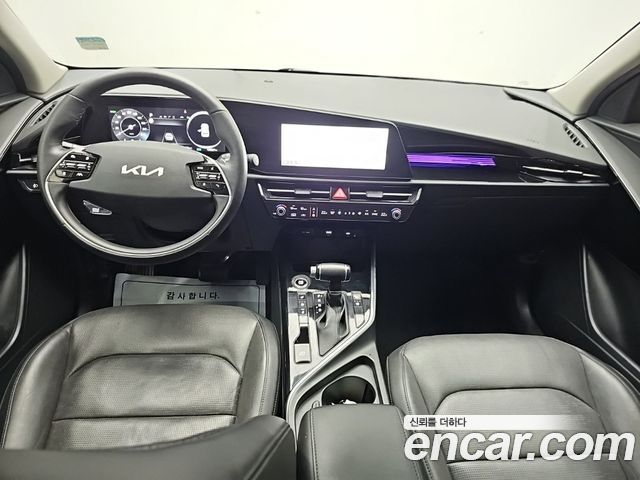 Kia Niro Prestige 2022 — фото 7