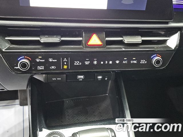 Kia Niro Prestige 2022 — фото 10