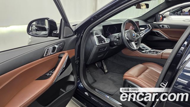 BMW X6 (G06) xDrive40i M Sport 2025 — фото 10