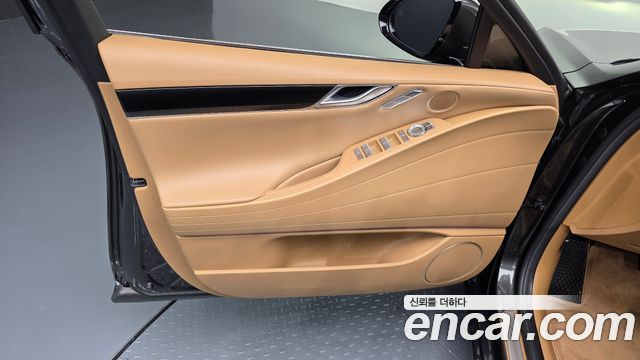 Genesis G80 (RG3) Gasoline 2.5 Turbo AWD 2025 — фото 30
