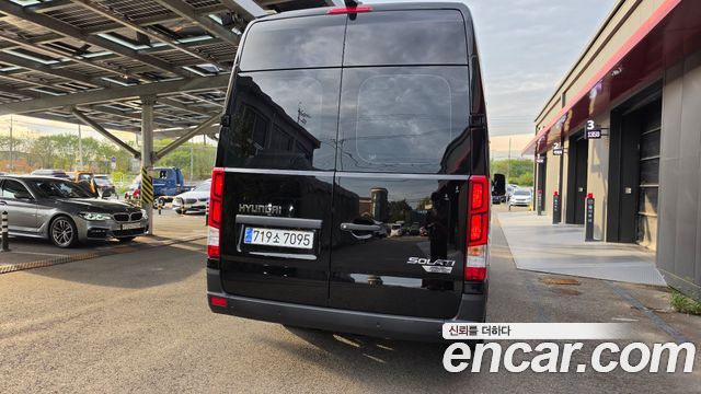 Hyundai Solati 11-Seater Luxury 2021 — фото 4