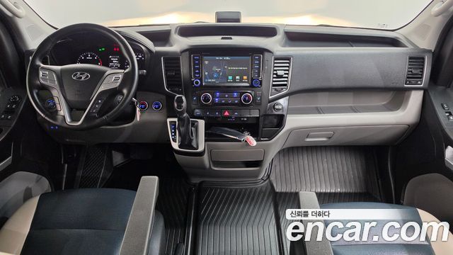 Hyundai Solati 11-Seater Luxury 2021 — фото 7