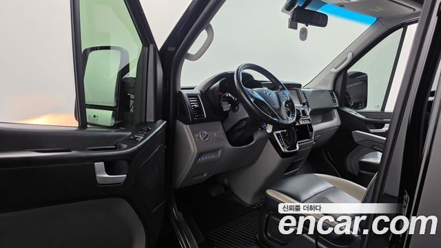 Hyundai Solati 11-Seater Luxury 2021 — фото 10