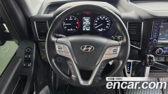 Hyundai Solati 11-Seater Luxury 2021 — фото 14