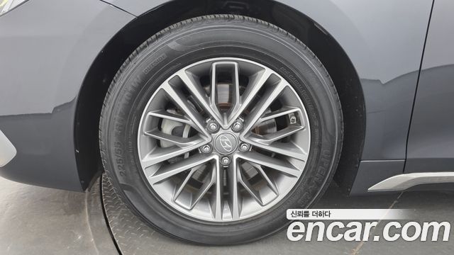 Hyundai Grandeur (IG) 2.4 Premium 2018 — фото 5