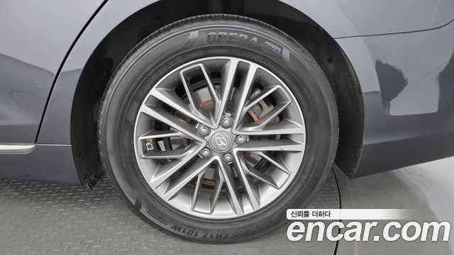 Hyundai Grandeur (IG) 2.4 Premium 2018 — фото 21