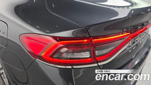 Hyundai Grandeur (IG) 2.4 Premium 2018 — фото 23
