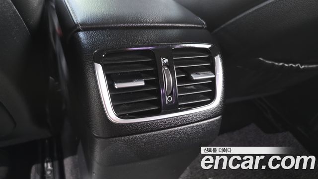 Hyundai Grandeur (IG) 2.4 Premium 2018 — фото 30