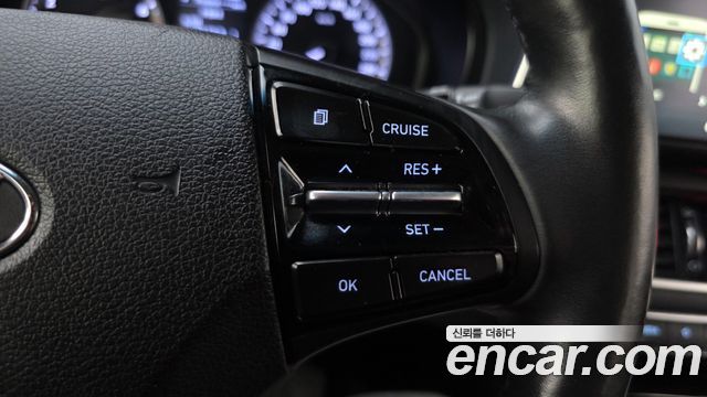 Hyundai Grandeur (IG) 2.4 Premium 2018 — фото 31