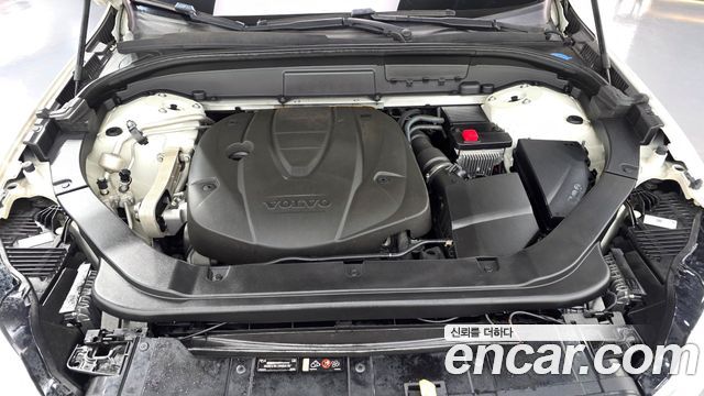Volvo XC60 (II) D5 Inscription 2019 — фото 6