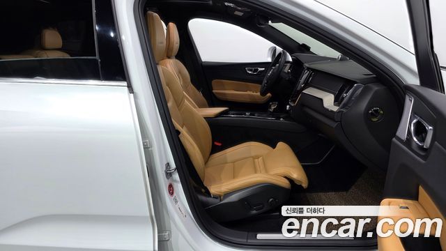 Volvo XC60 (II) D5 Inscription 2019 — фото 10