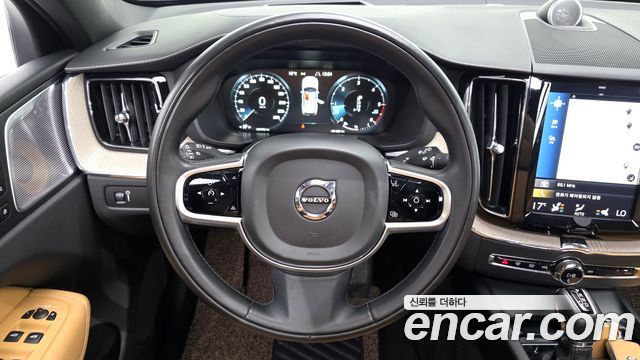 Volvo XC60 (II) D5 Inscription 2019 — фото 13