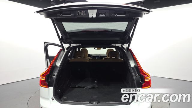 Volvo XC60 (II) D5 Inscription 2019 — фото 20