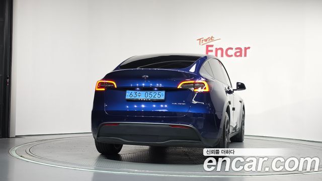 Tesla Model Y Long Range AWD 2022 — фото 4