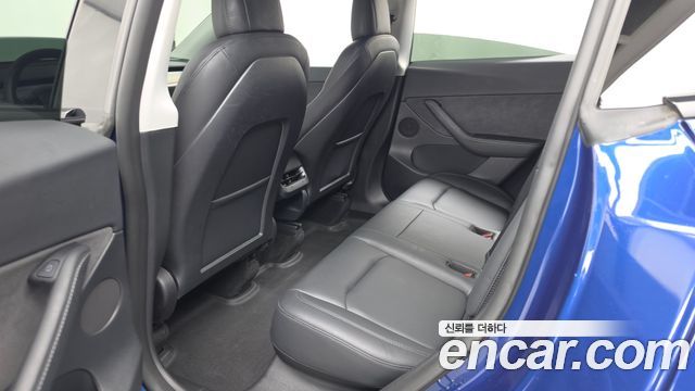 Tesla Model Y Long Range AWD 2022 — фото 26