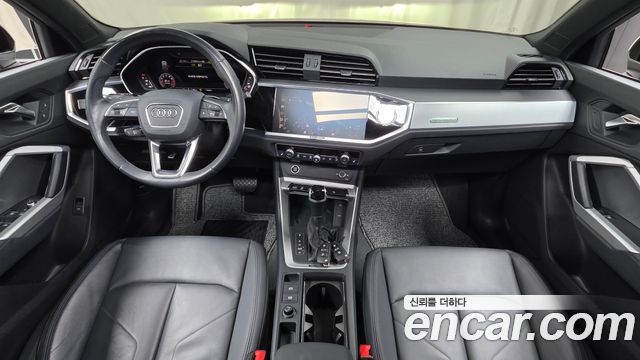 Audi Q3 (F3) 40 TFSI Quattro Premium 2024 — фото 7