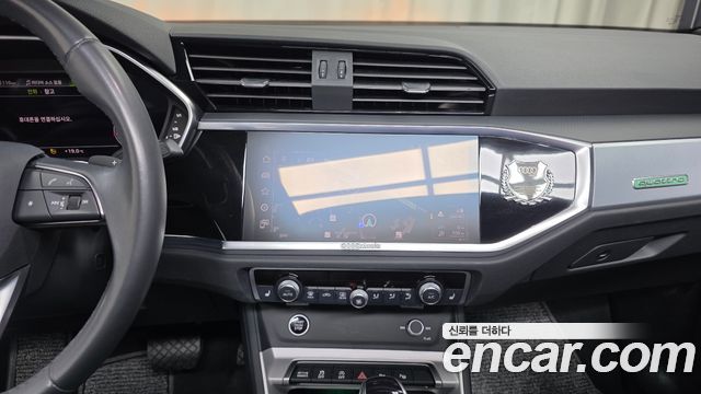 Audi Q3 (F3) 40 TFSI Quattro Premium 2024 — фото 14