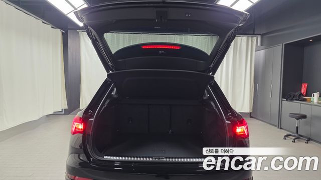 Audi Q3 (F3) 40 TFSI Quattro Premium 2024 — фото 19